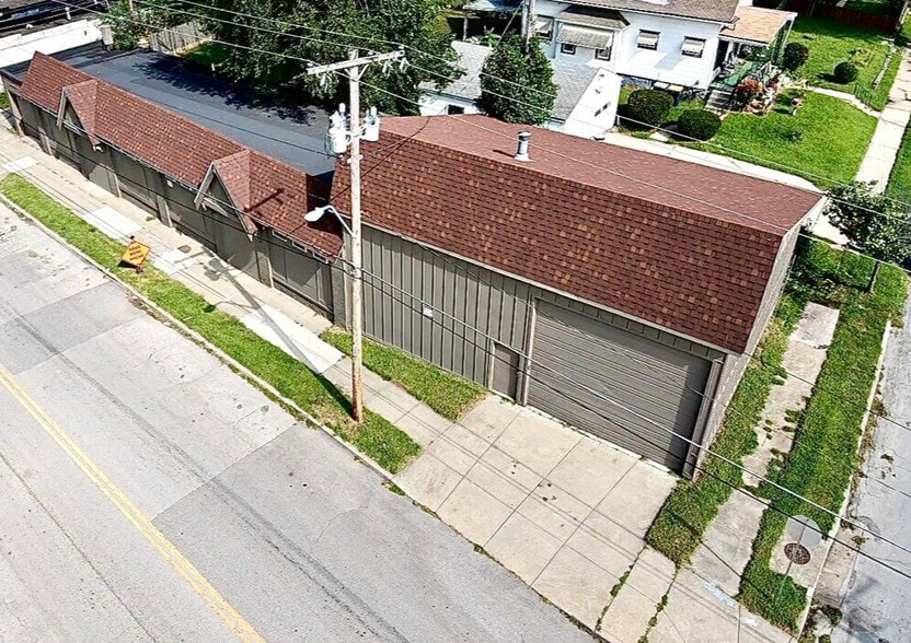 More Photos Of 5016 E 24th St, Kansas City Flex For Sale