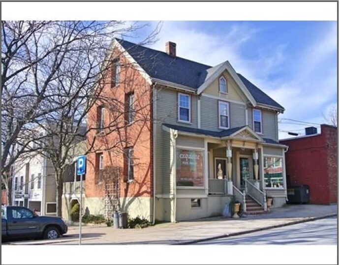 Primary Photo Of 3-5 E Foster St, Melrose Apartments For Lease