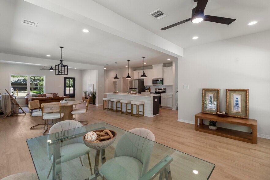 More Photos Of 1104 Berkeley St, College Station Land For Sale