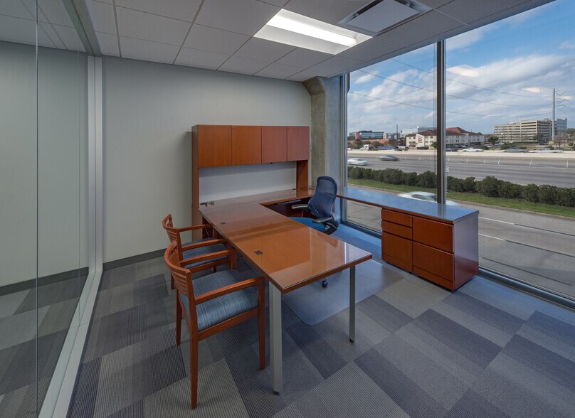 More Photos Of 15415 Katy Fwy, Houston Office For Sale