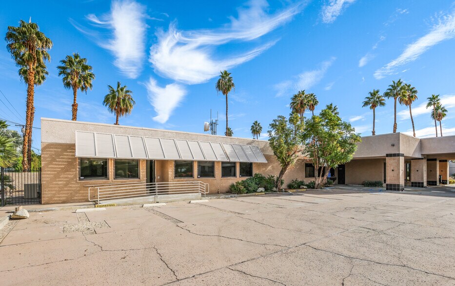 More Photos Of 2100 E Tahquitz Canyon Way, Palm Springs Medical For Lease