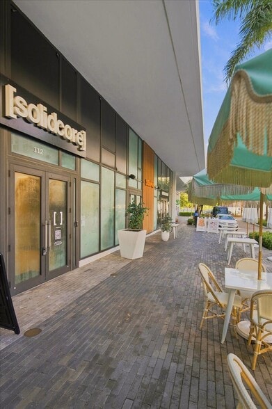 More Photos Of 2920-2950 NE 207th St, Aventura Unknown For Lease