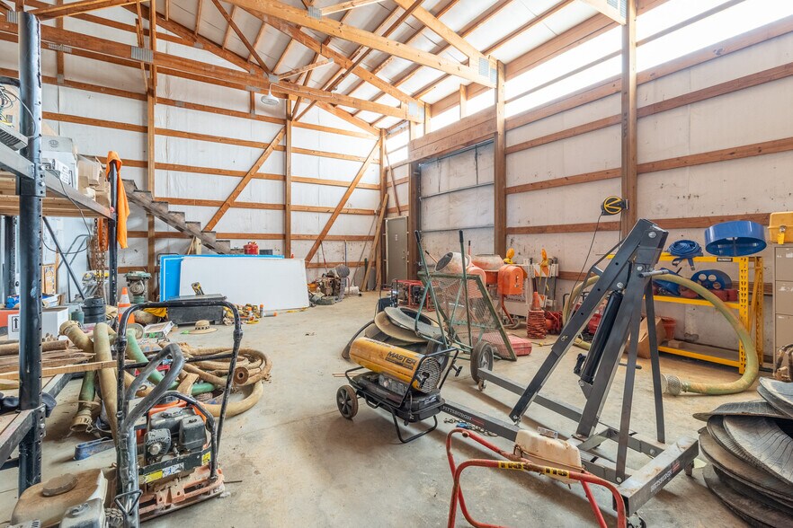 More Photos Of 10516 Highway 58, Ooltewah General Retail For Sale