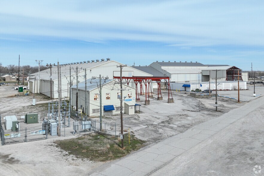 More Photos Of 3515 Dawson Rd, Tulsa Manufacturing For Lease