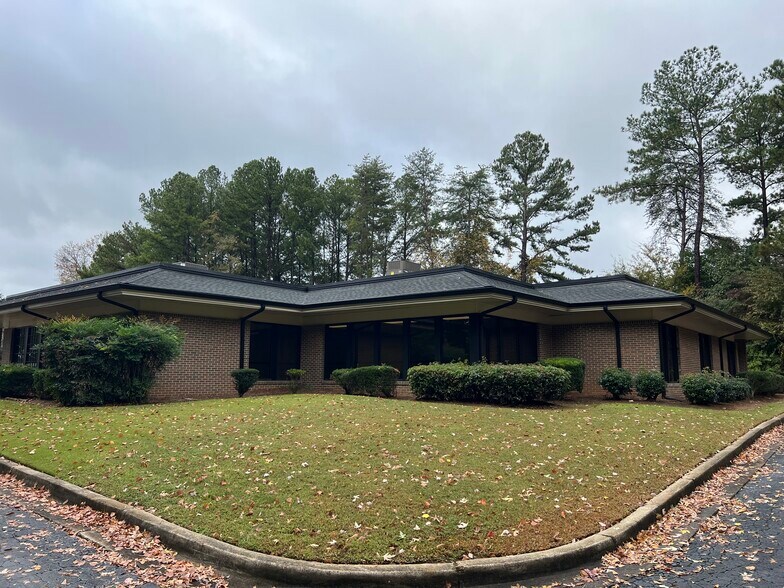 Primary Photo Of 1611 Sands Pl SE, Marietta Medical For Lease