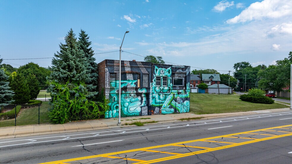 More Photos Of 4126 Grand River Ave, Detroit Research And Development For Sale