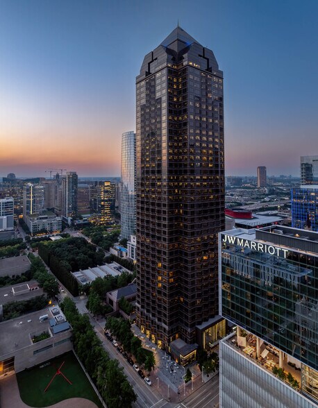 More Photos Of 2001 Ross Ave, Dallas Office For Lease