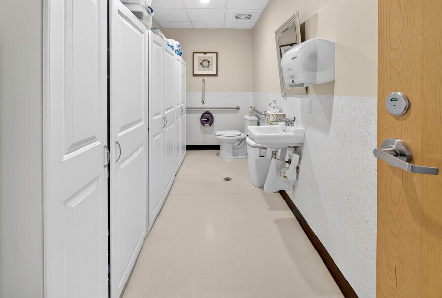 More Photos Of 313 W Drake Rd, Fort Collins Medical For Lease
