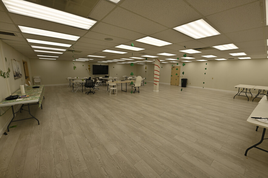 More Photos Of 9502 Computer Dr, San Antonio Medical For Sale