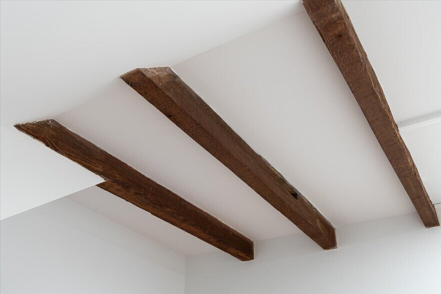 More Photos Of 667 Hustle Rd, Hustle Winery Vineyard For Sale