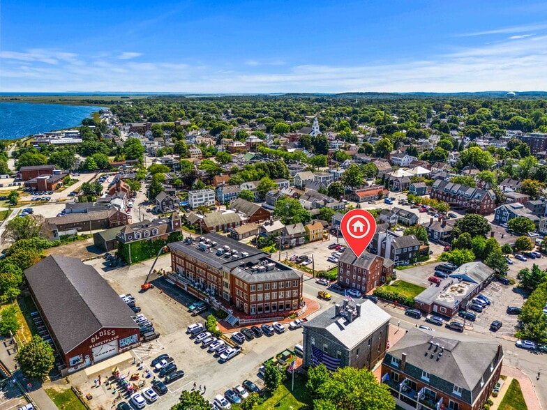 More Photos Of 30-32 Water Street #2, Newburyport General Retail For Sale