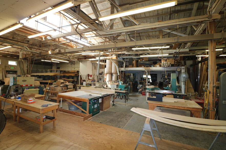 More Photos Of 703 Van Rossum Ave, Beverly Industrial For Sale