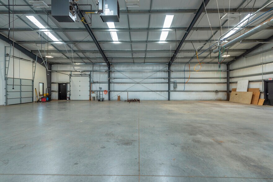 More Photos Of 25 Reeds Way, Flat Rock Industrial For Sale