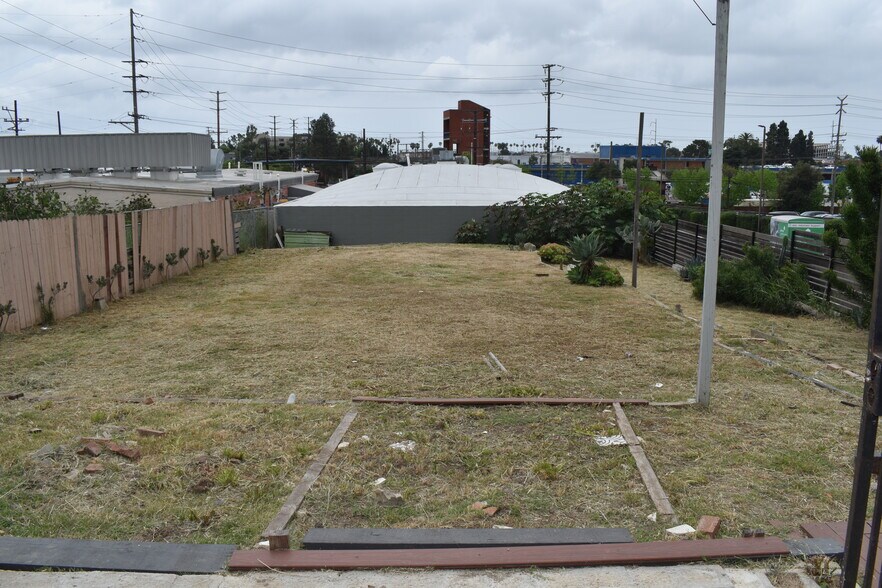 More Photos Of 411 N La Brea Ave, Inglewood Land For Sale