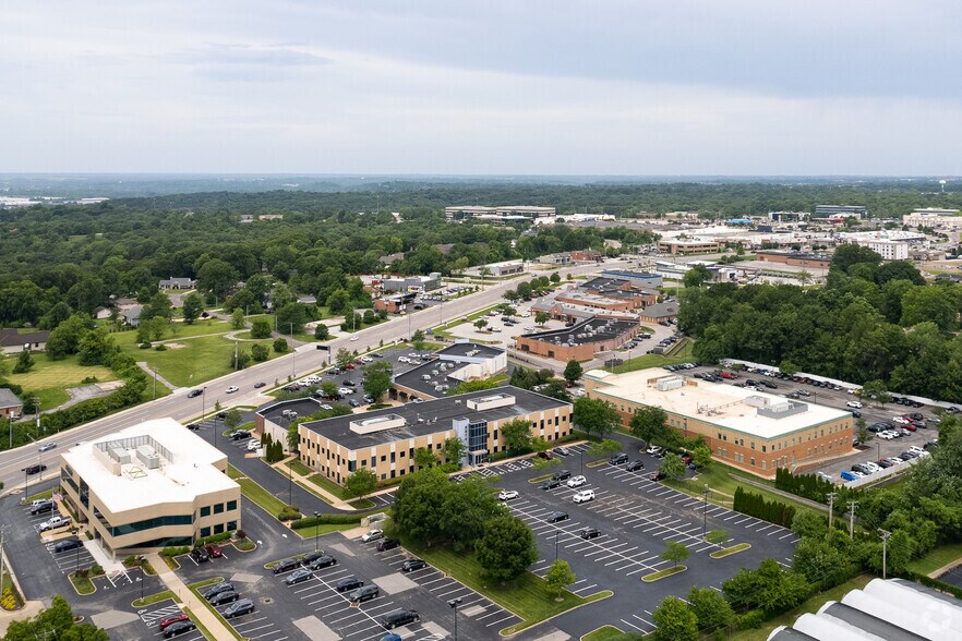 More Photos Of 3870 S Lindbergh Blvd, Saint Louis Office For Sale