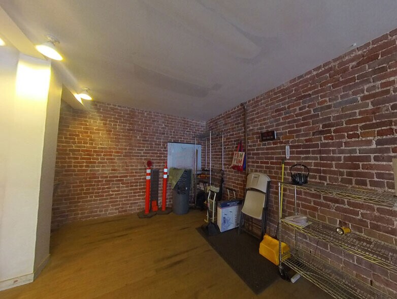More Photos Of 1475 Bush St, San Francisco Storefront Retail Office For Sale