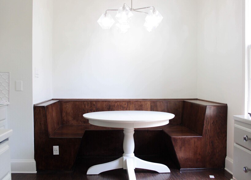 More Photos Of 2707 State St, Dallas Office Residential For Lease