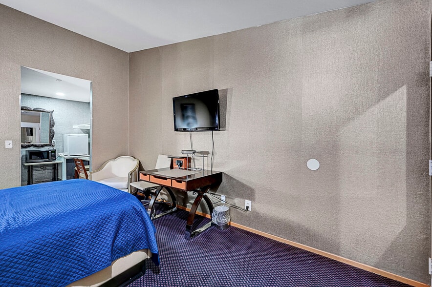 More Photos Of 2855 Fremont St, Las Vegas Hotel For Sale