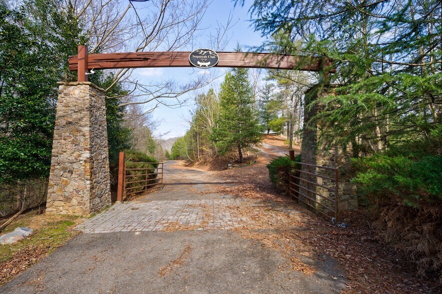 More Photos Of 0 Seqouyah Club Drive, Ranger Land For Sale