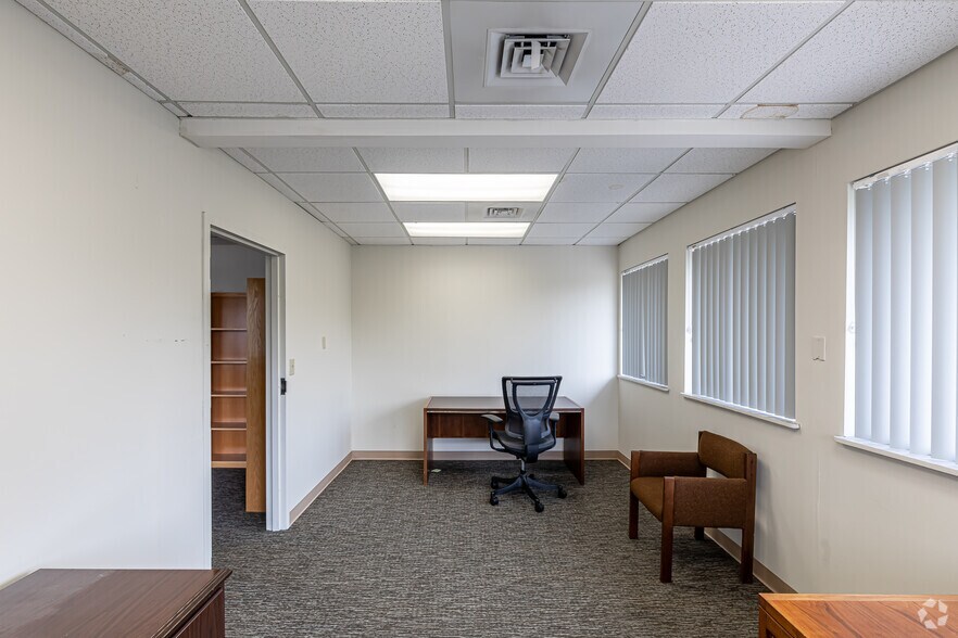 More Photos Of 2928 Main St, Glastonbury Medical For Lease