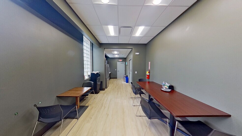 More Photos Of 203 Egel Ave, Middlesex Flex For Sale