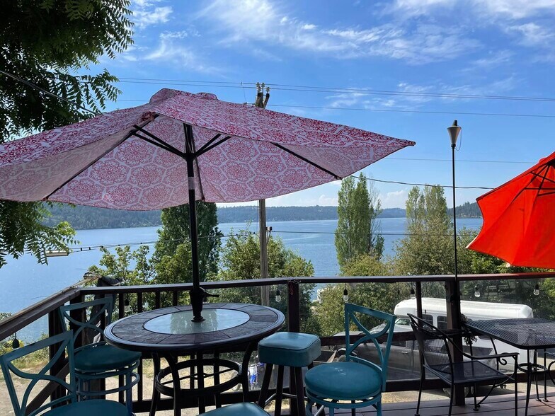 More Photos Of 204 S Coeur D Alene Ave, Harrison Restaurant For Sale