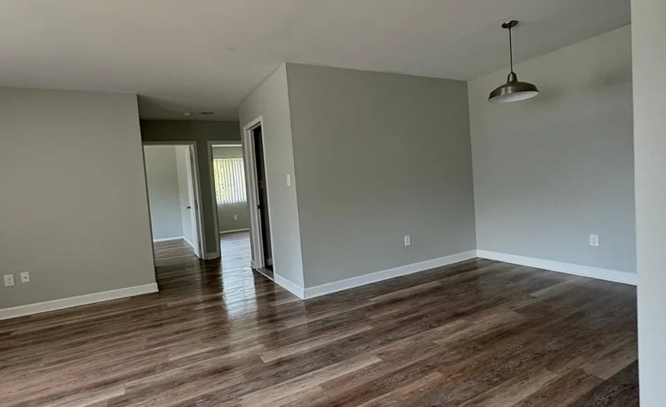 More Photos Of 1771 E Woodward Heights Blvd, Hazel Park Apartments For Sale