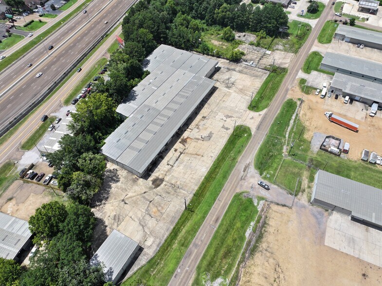 More Photos Of 5650 Terry Rd, Byram Industrial For Lease