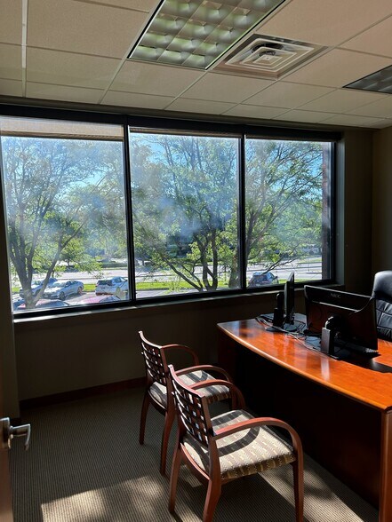 More Photos Of 9850 Nicholas St, Omaha Office For Sale