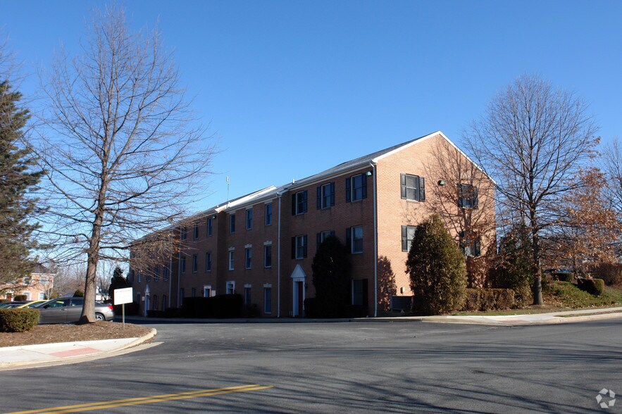 Primary Photo Of 891-899 Harrison St SE, Leesburg Office For Sale