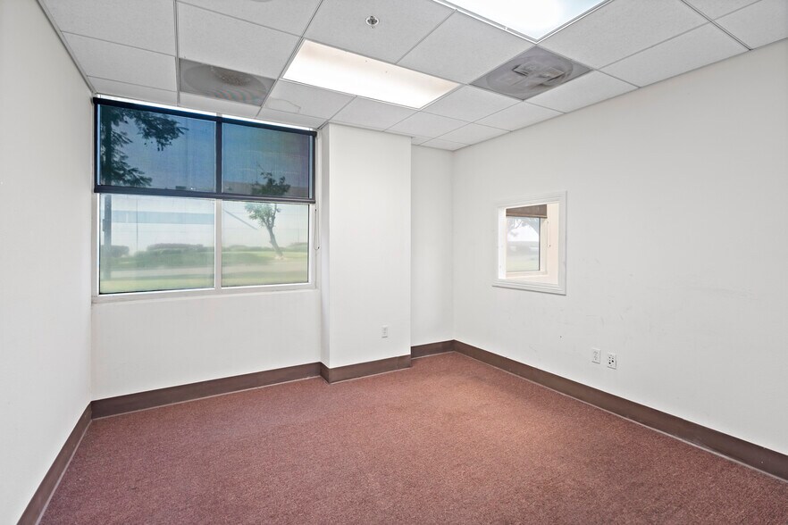 More Photos Of 1461 S Balboa Ave, Ontario Warehouse For Lease