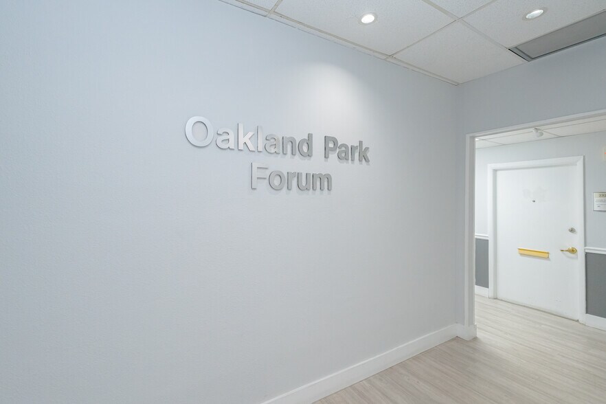 More Photos Of 2880 W Oakland Park Blvd, Fort Lauderdale Office Residential For Sale