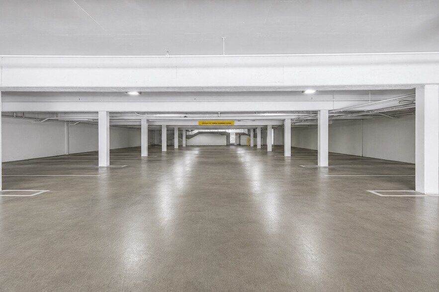 More Photos Of 1017 N La Cienega Blvd, West Hollywood Loft Creative Space For Lease