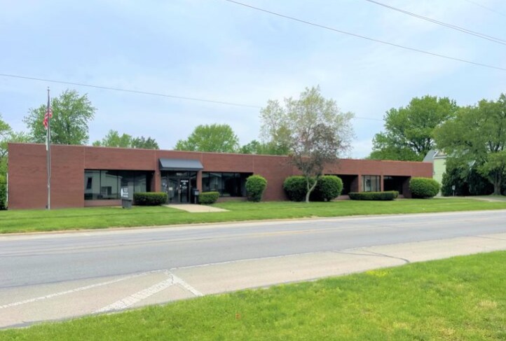 Primary Photo Of 1001 N Walnut St, Springfield Office For Sale