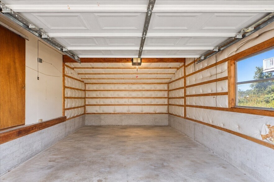 More Photos Of 57 Elm St, Salisbury Industrial For Sale