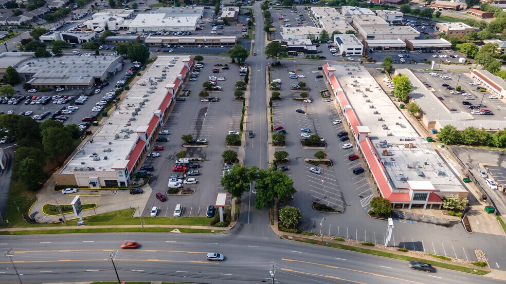 More Photos Of Rodney Parham Rd @ Rodney Parham Rd. & Market St., Little Rock Unknown For Lease