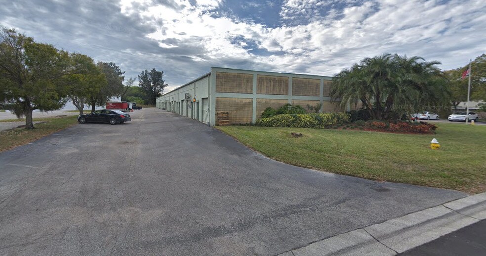 More Photos Of 3734 131st Ave N, Clearwater Warehouse For Lease