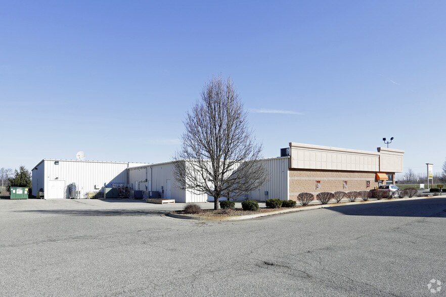 More Photos Of 13210-13240 US-131 Hwy, Schoolcraft Unknown For Lease