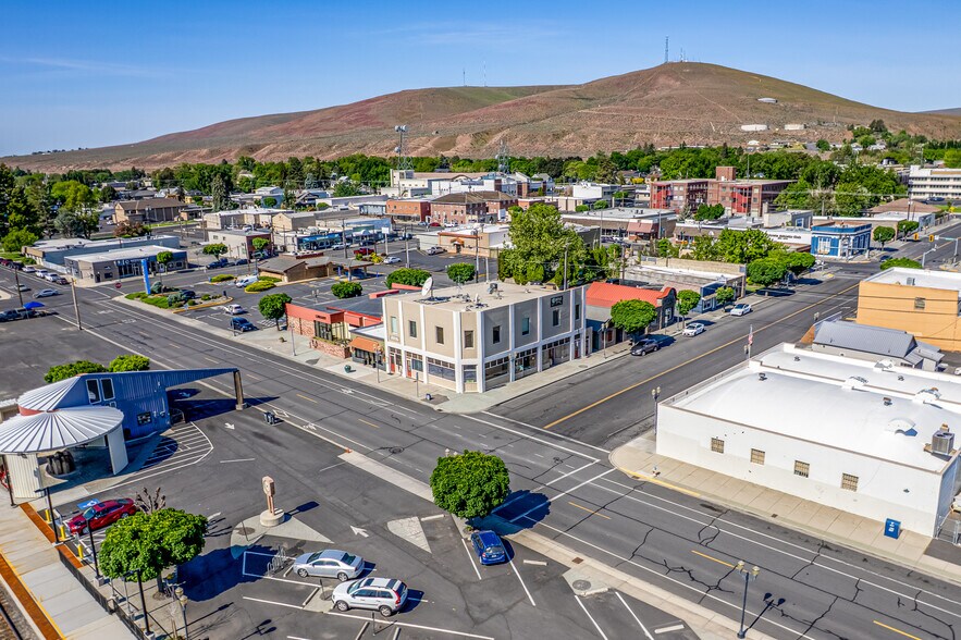 Primary Photo Of 114 1/2 1st Ave NW, Ephrata Office For Lease