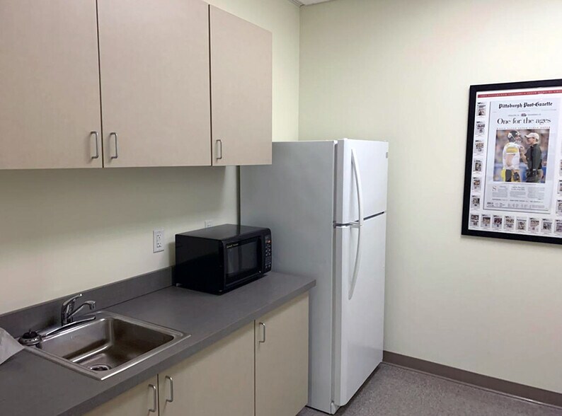 More Photos Of 409-415 N 2nd St, Harrisburg Office For Lease