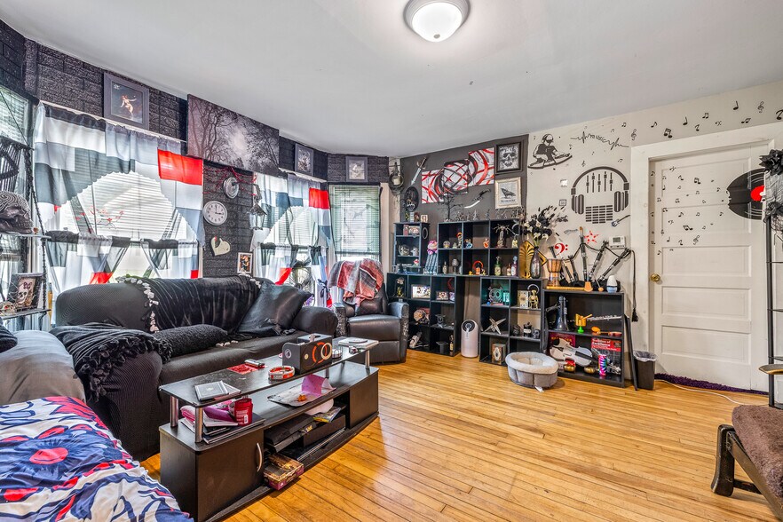 More Photos Of 7 Nason St, Sanford Apartments For Sale