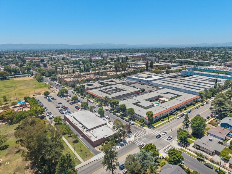 More Photos Of 10625 Petit Ave, Granada Hills Apartments For Sale