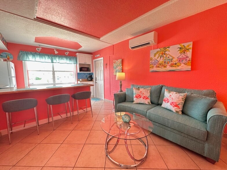 More Photos Of 3401 NE 10th St, Pompano Beach Hotel For Sale