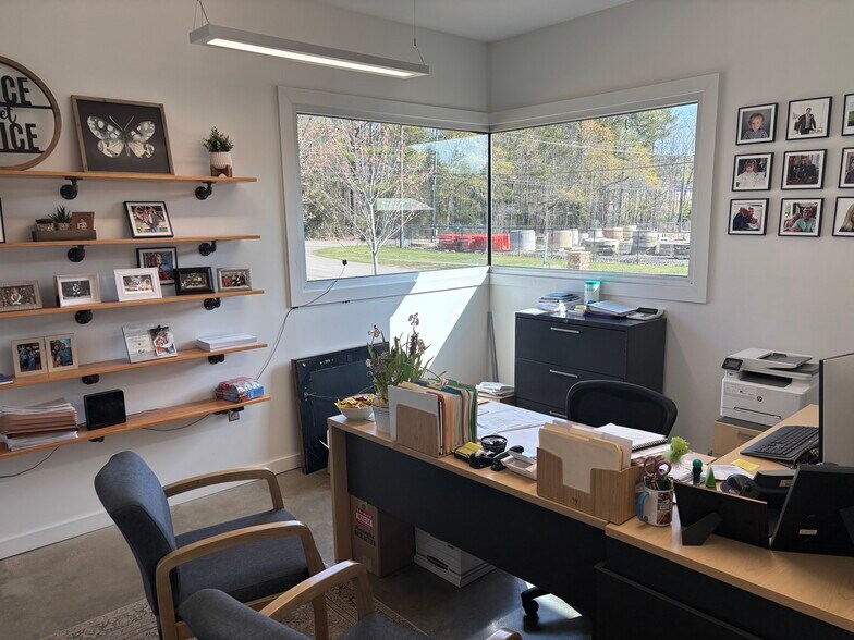 More Photos Of 2511 Ruffner Rd, Birmingham Warehouse For Sale