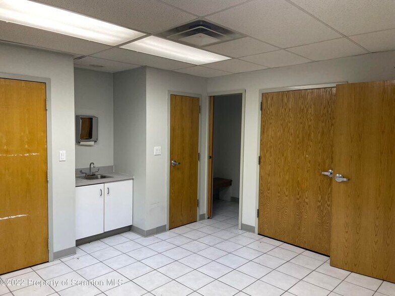 More Photos Of 105 Layton Rd, Clarks Summit Medical For Lease