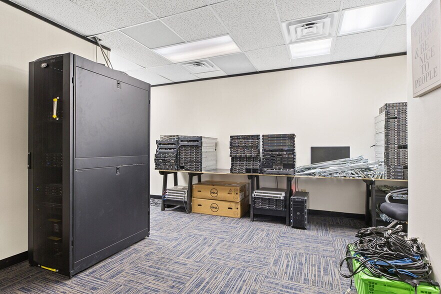 More Photos Of 1101 S Capital Of Texas Hwy, West Lake Hills Office For Lease