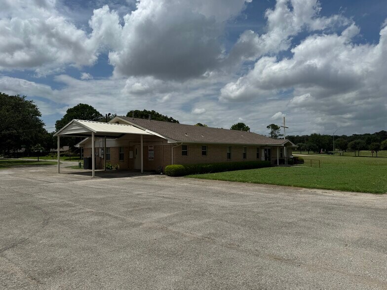 More Photos Of 2801 N Elm St, Denton Specialty For Sale