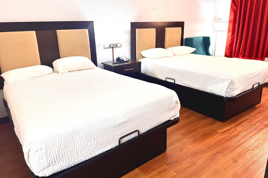 More Photos Of 1035 Fortner Rd, Metter Hotel For Sale