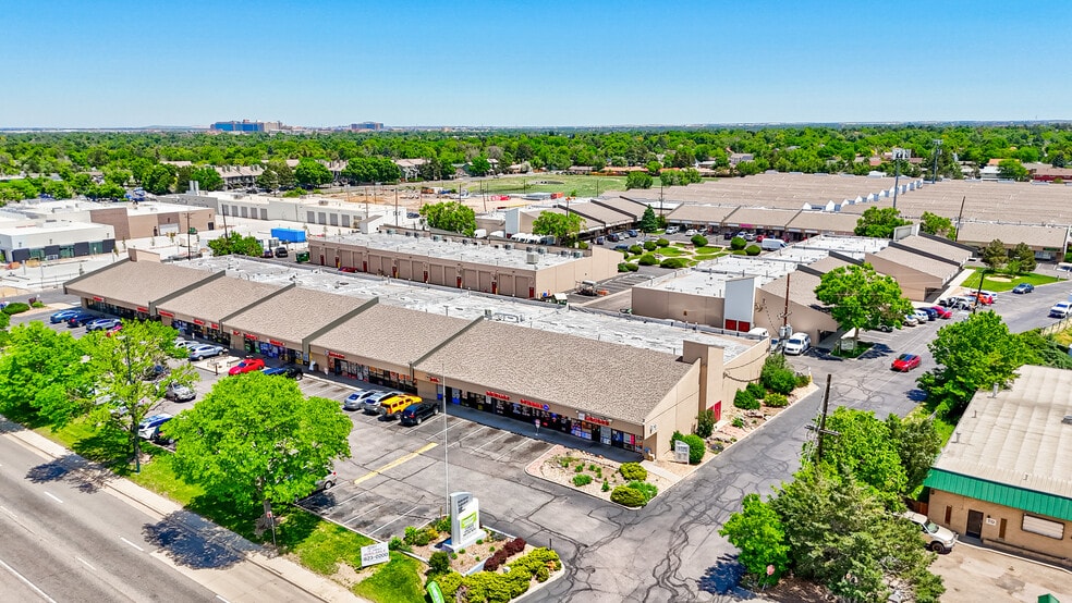 Primary Photo Of 10 S Havana St, Aurora Unknown For Lease