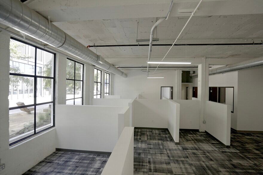 More Photos Of 1355 Palmetto St, Los Angeles Loft Creative Space For Lease